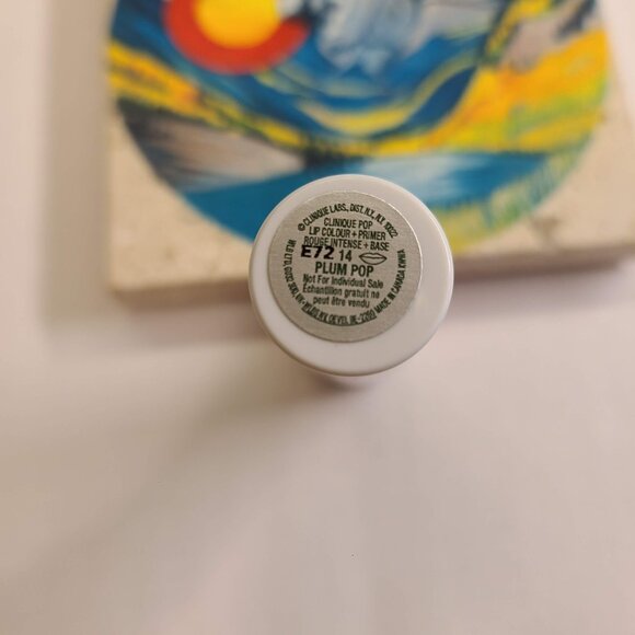 LIMITED EDITION CLINIQUE Pop Longwear Lipstick - Plum Pop - Picture 6 of 6